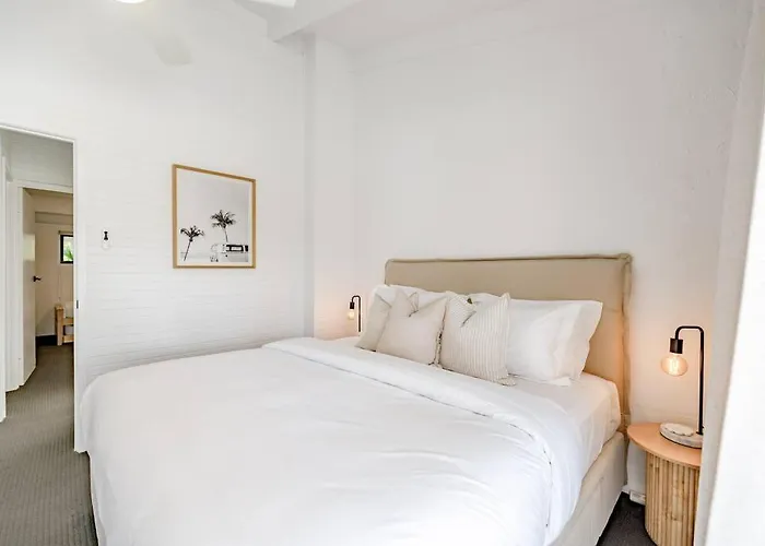 Villa One - Immaculate Townhouse On Noosa Parade