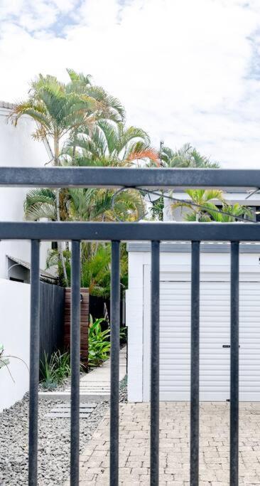 One - Immaculate Townhouse On Parade Apartment *