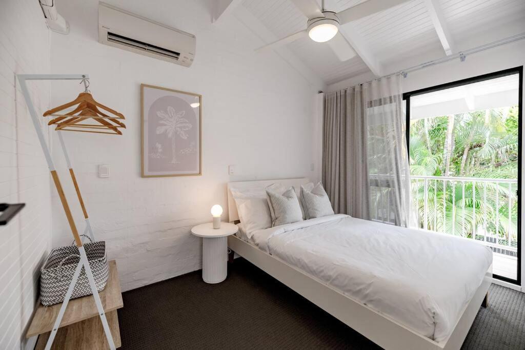 One - Immaculate Townhouse On Parade Apartment Noosa Heads