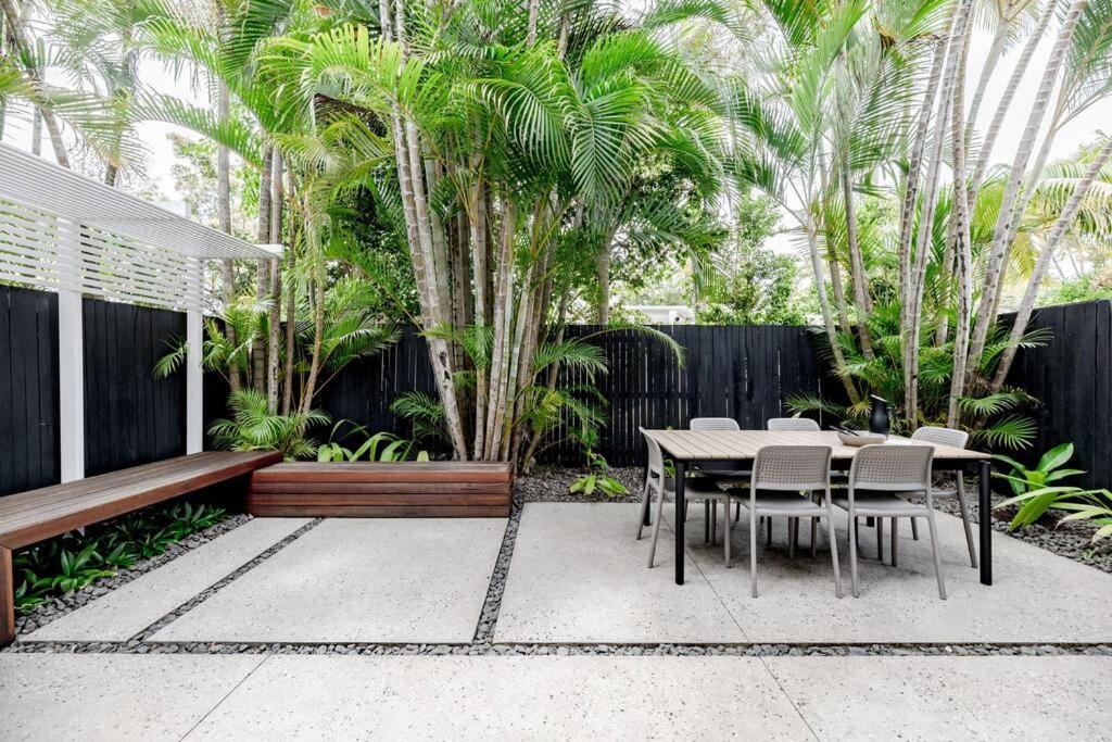 One - Immaculate Townhouse On Parade *
