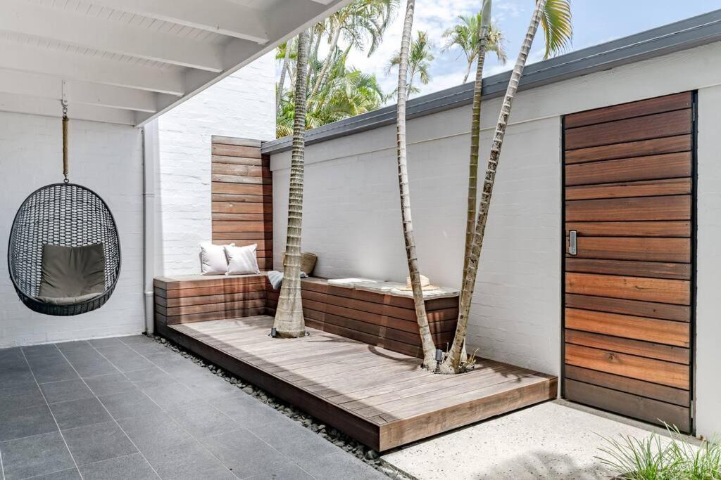 One - Immaculate Townhouse On Parade *